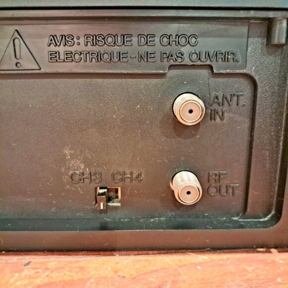 JVC  Video Cassette Recorder HR-J200U 4 Heads-With  Remote - Picture 7 of 15